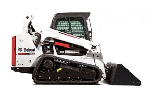 SKID-STEER-2200LB-CAPACITY-66HP-TRACK